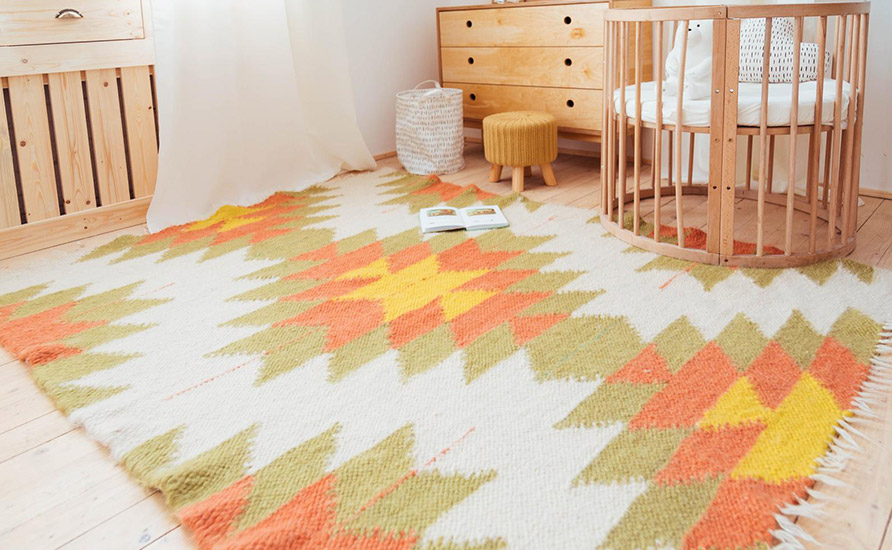 چه نوع فرشی برای اتاق کودک مناسب تر است؟