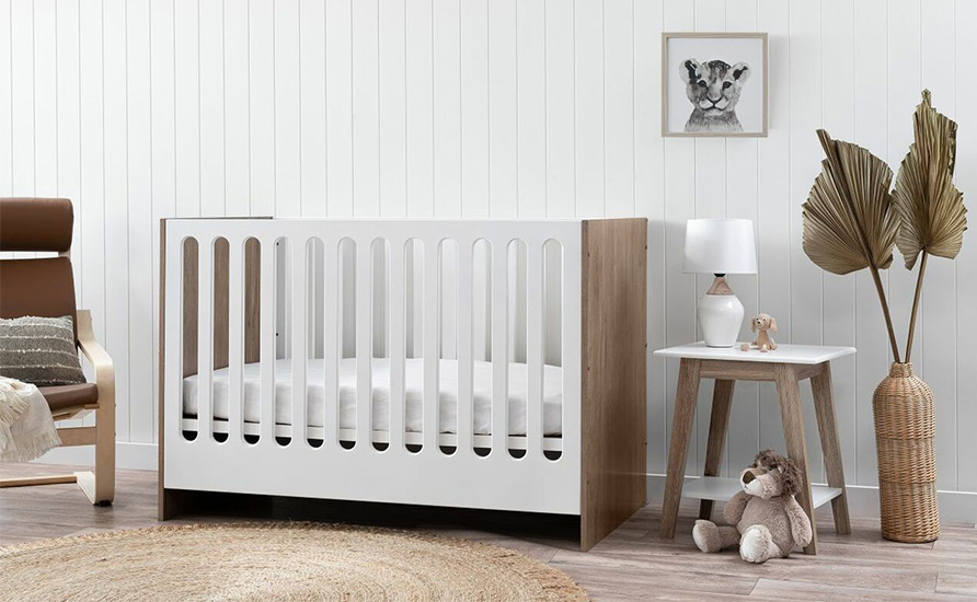 تخت خواب کودک و نوزاد چوبی 